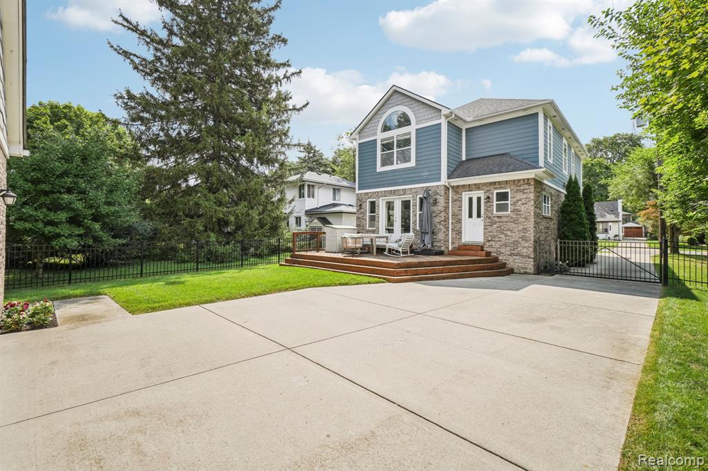 13348 Vernon Avenue, Huntington Woods, MI — Photo 49