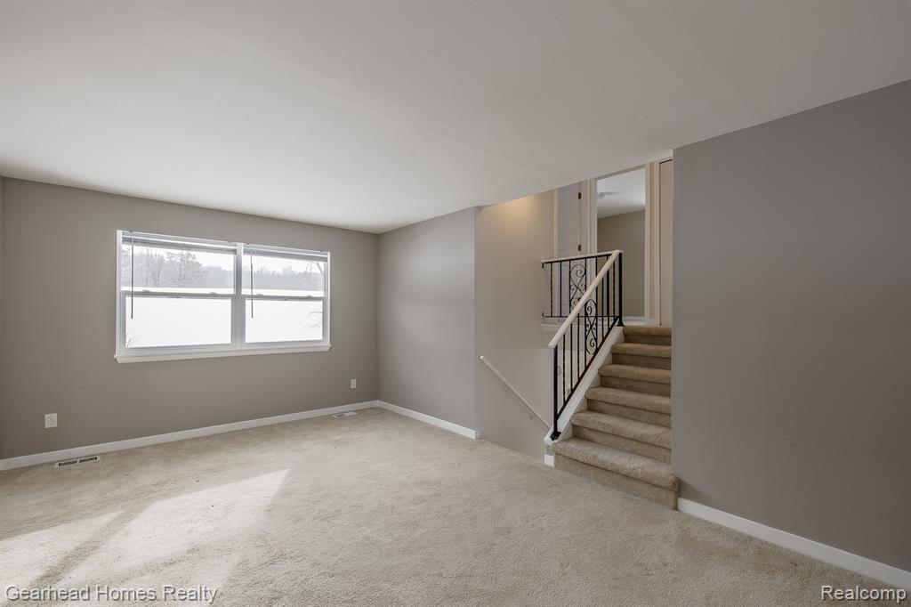 12749 Shaffer Road, Davisburg, MI 48350 — Photo 11