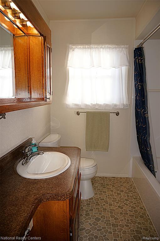 8563 Cavell Street, Westland, MI — Photo 19