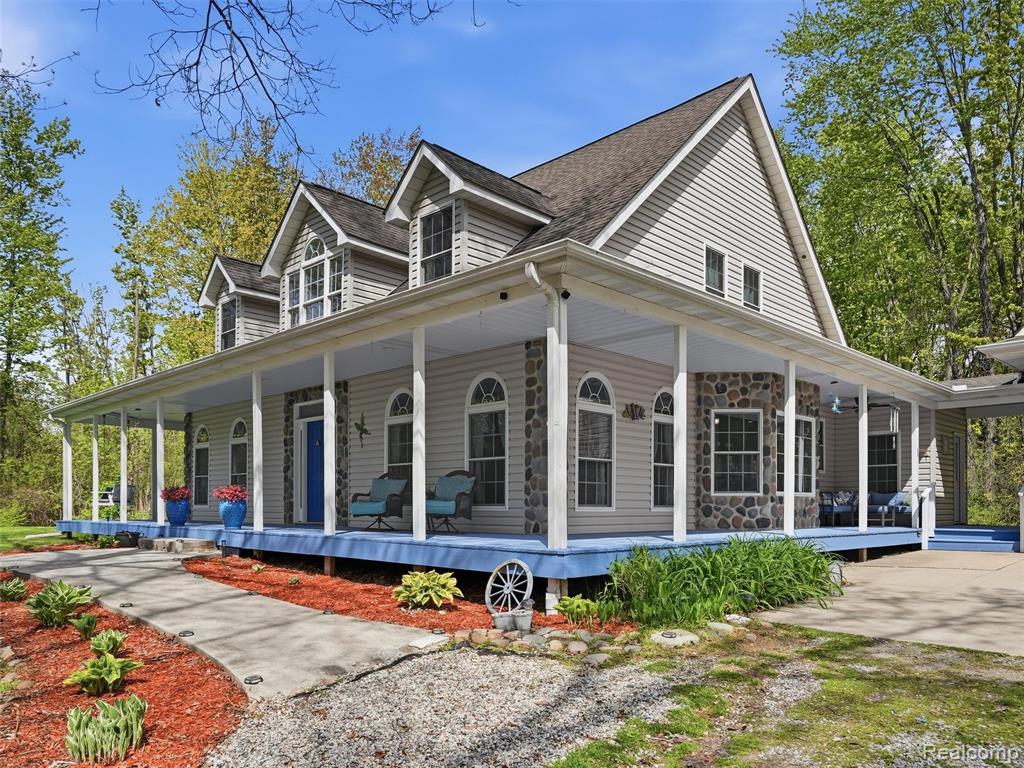 5790 Roberts Road, Cottrellville, MI — Photo 5