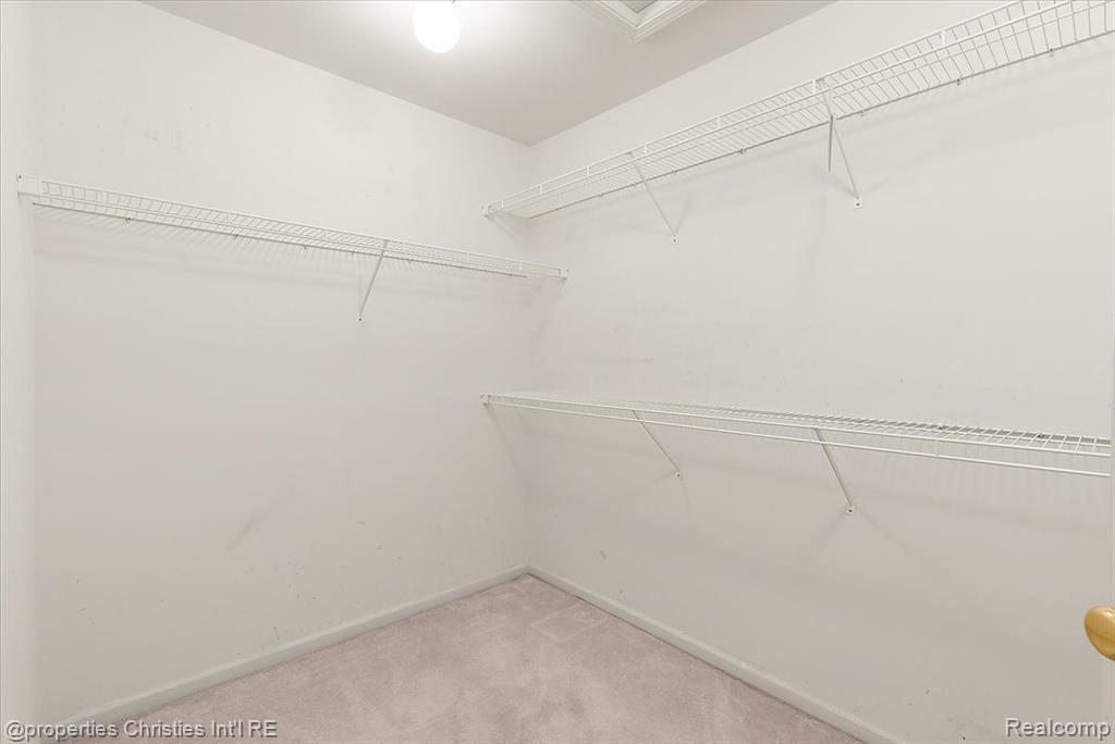 47274 Hunters Park Drive, Plymouth, MI 48170 — Photo 32