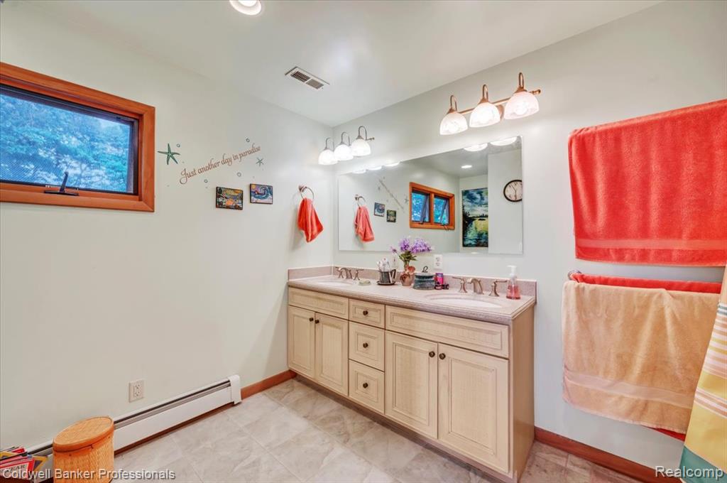 1325 Elkhorn Lake Road, Lake Orion, MI 48362 — Photo 34