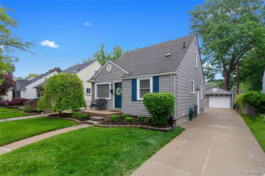 606 N Dorchester Avenue, Royal Oak, MI 48067 — Photo 2