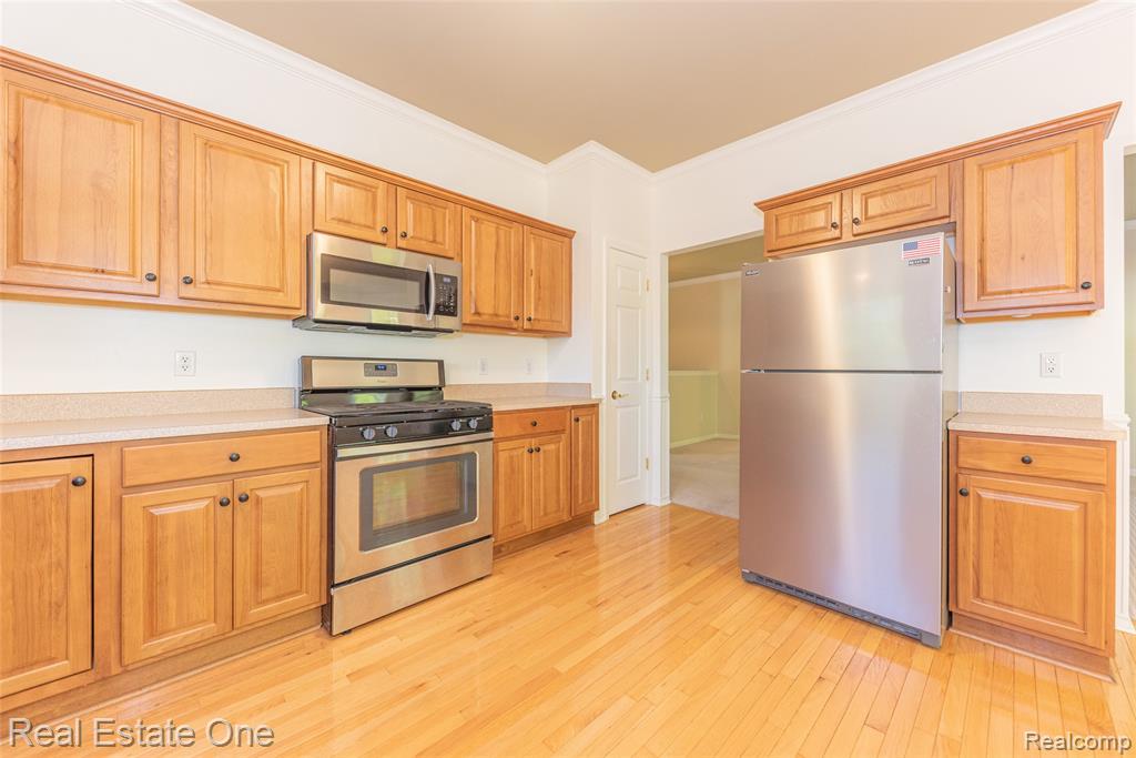 9970 Whispering Woods Drive, Pinckney, MI 48169 — Photo 22