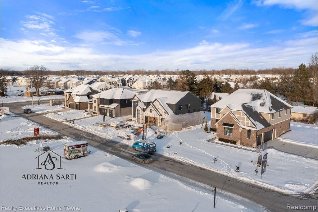 50931 MISTWOOD Drive, Macomb, MI 48042 — Photo 60