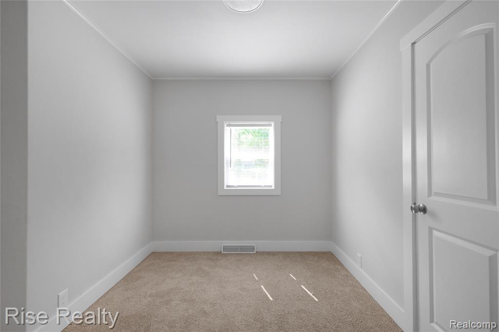 319 N Genesee Street, Montrose, MI 48457 — Photo 15