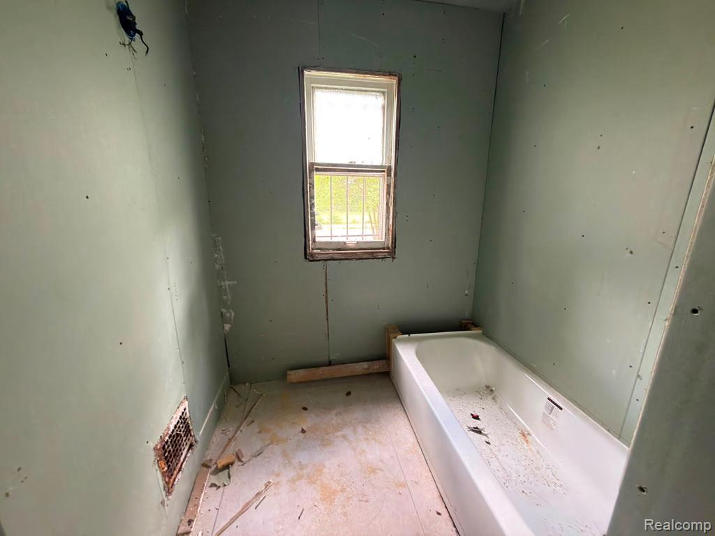 4010 Lawrence Street, Detroit, MI 48204 — Photo 8