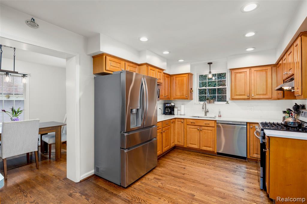 244 Kerby Road, Grosse Pointe Farms, MI 48236 — Photo 18