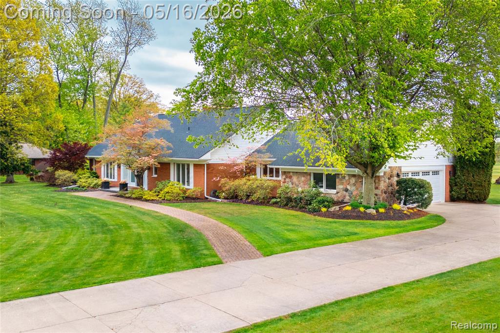 9555 Island Drive, Grosse Ile, MI 48138 — Photo 2