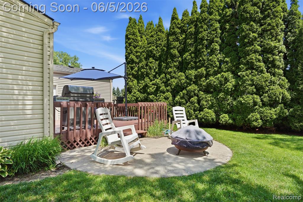 16128 Touraine Drive, Clinton Twp, MI 48038 — Photo 31