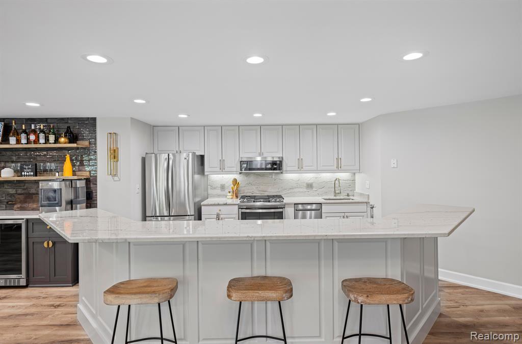 6127 WINCLIFF Drive, West Bloomfield, MI — Photo 36