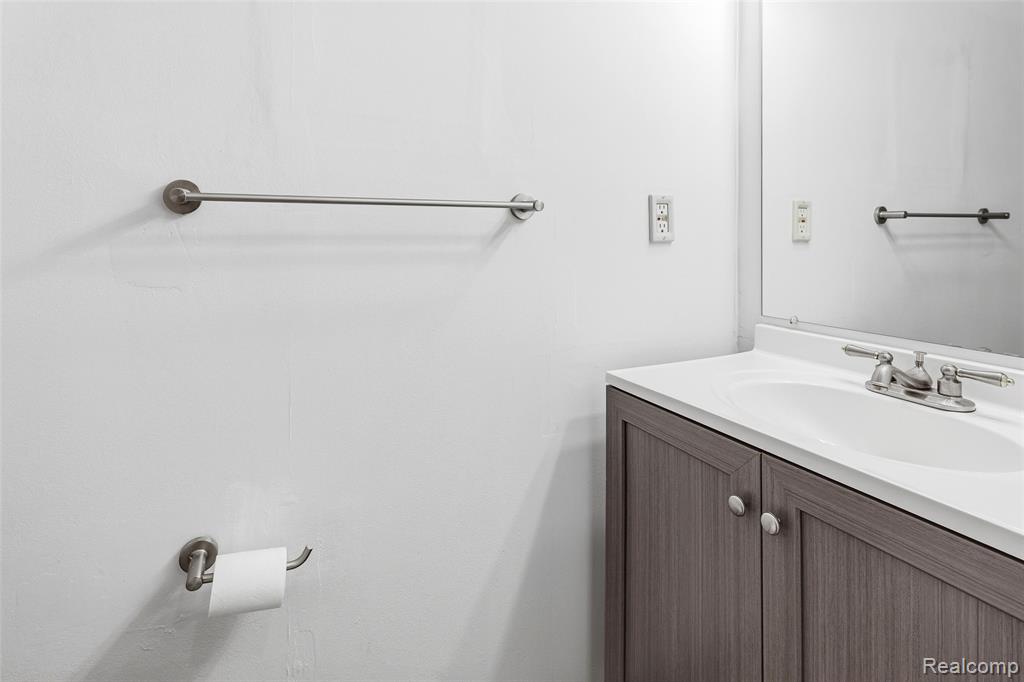 41009 Southwind Drive, Canton, MI 48188 — Photo 19