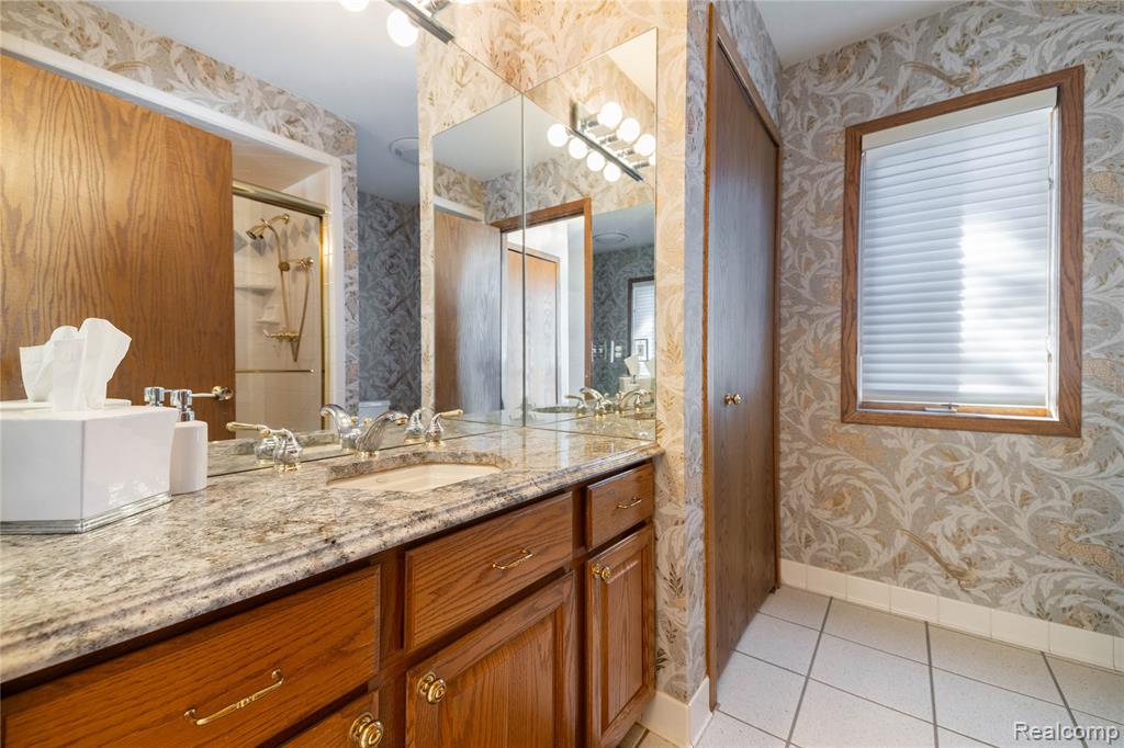 21774 East River Road, Grosse Ile, MI 48138 — Photo 39