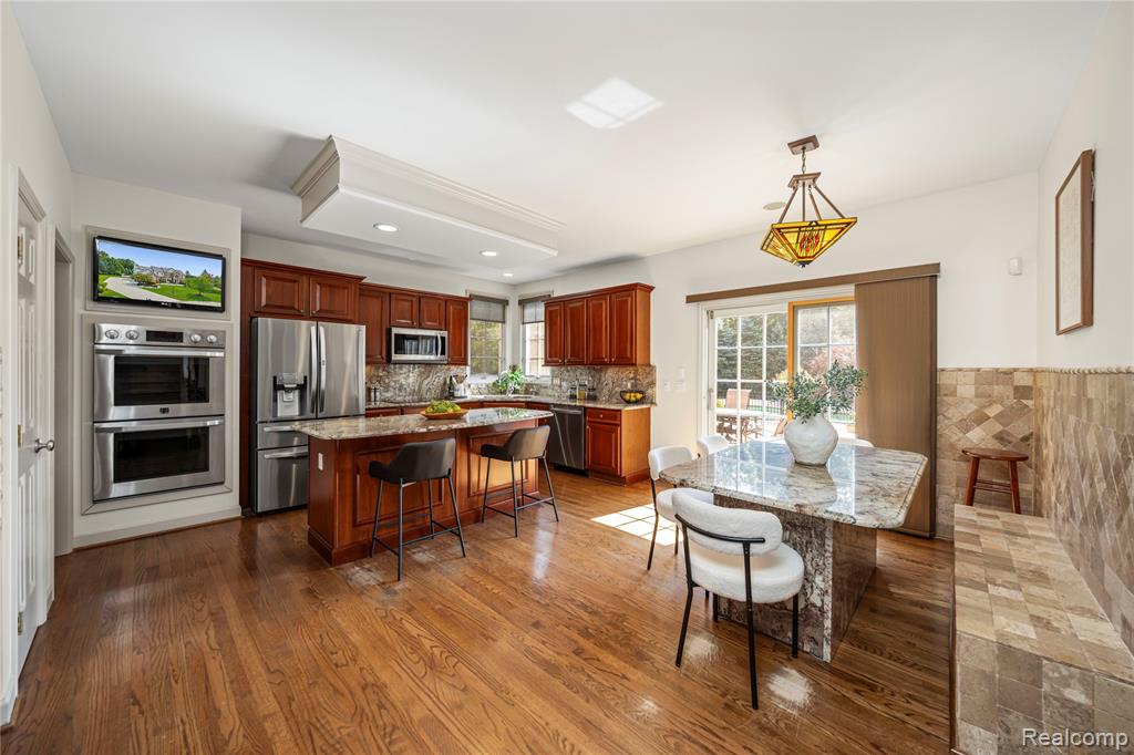 50045 E Fellows Creek Court, Plymouth, MI 48170 — Photo 17