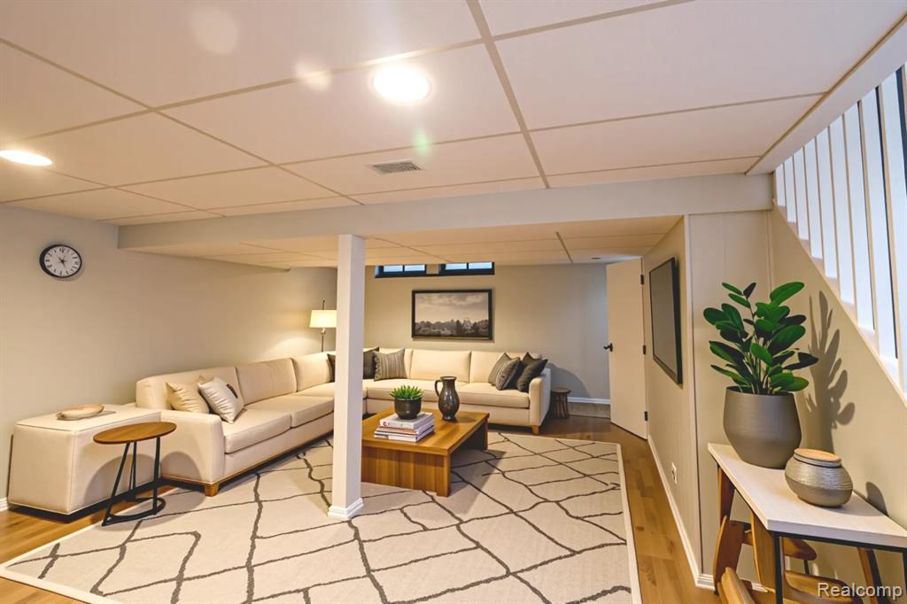 3425 Burbank Drive, Ann Arbor, MI 48105 — Photo 9