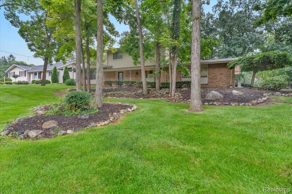 6016 Plantation Drive, Grand Blanc, MI 48439 — Photo 4