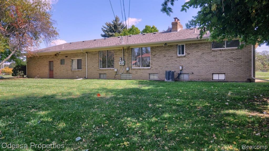 42431 MOUND Road, Sterling Heights, MI 48314 — Photo 29