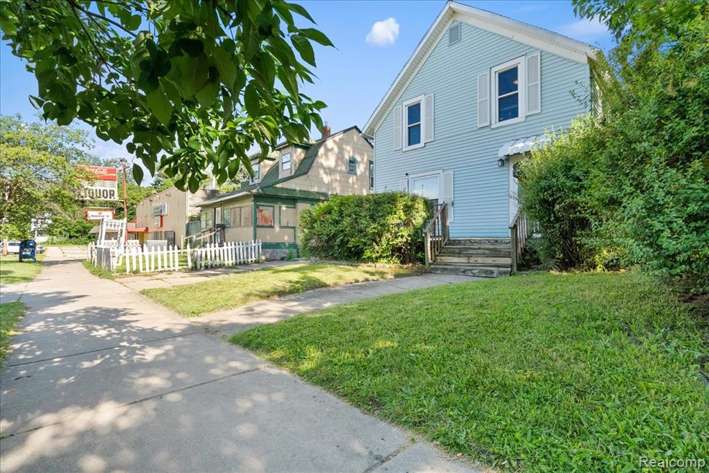726 W Willow Street, Lansing, MI 48906 — Photo 24