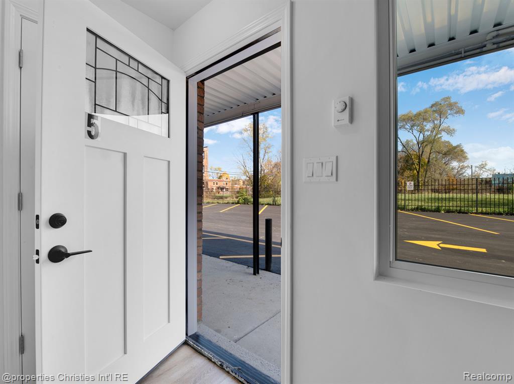 44 HIGHLAND Street, Highland Park, MI 48203 — Photo 3