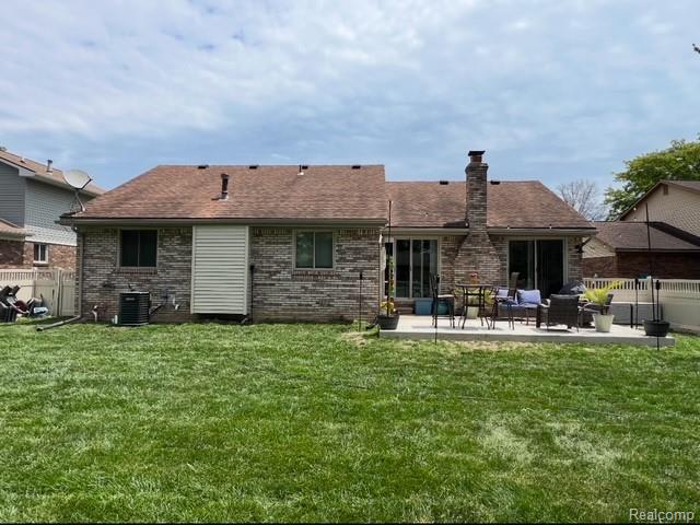 21526 E Chipmunk Trail, Woodhaven, MI 48183 — Photo 36