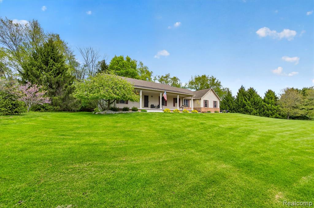 7659 Clyde Road, Fenton, MI 48430 — Photo 3
