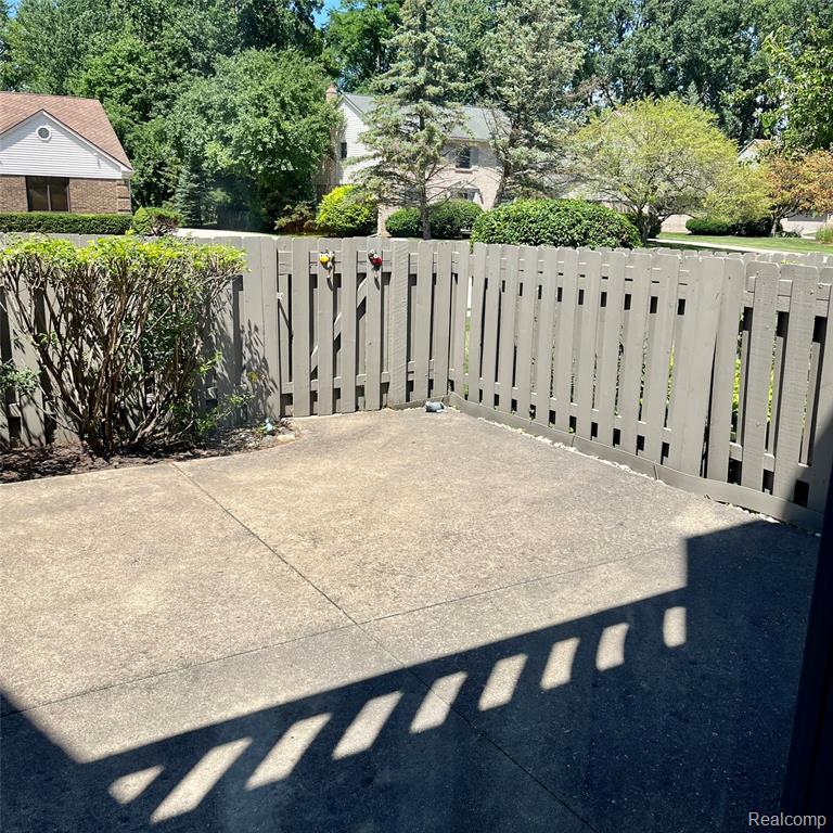 44736 Lynn Drive, Plymouth, MI 48170 — Photo 2