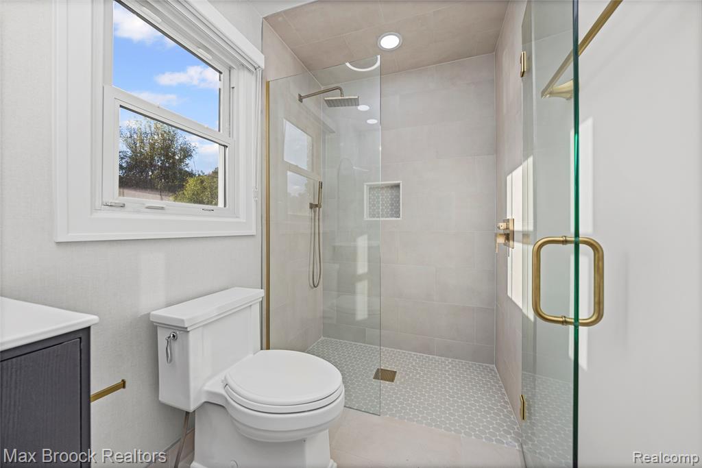 4800 Faircourt Drive, West Bloomfield, MI — Photo 33