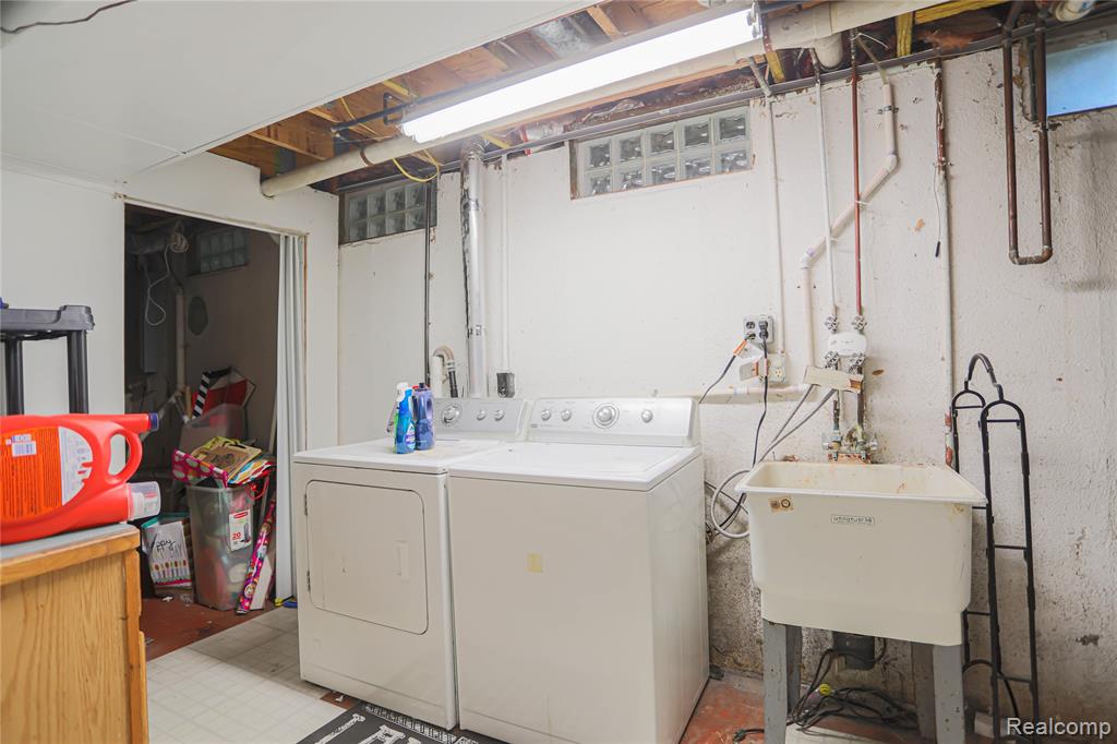 7014 Marco Drive, Waterford, MI 48327 — Photo 40