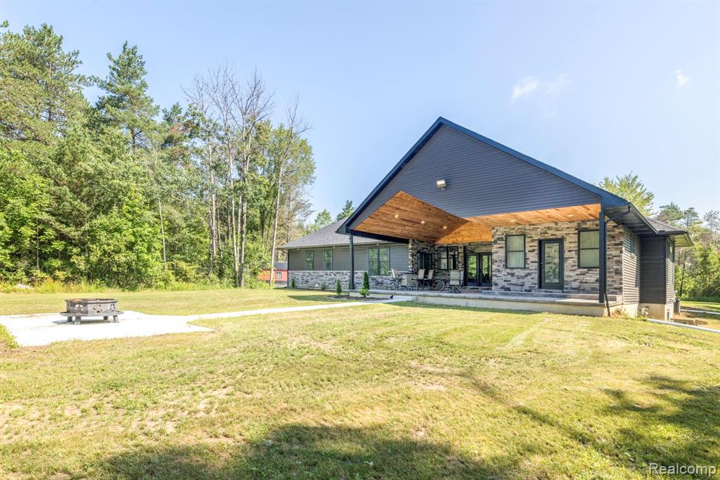 4697 Emmett Road, Emmett, MI 48022 — Photo 45