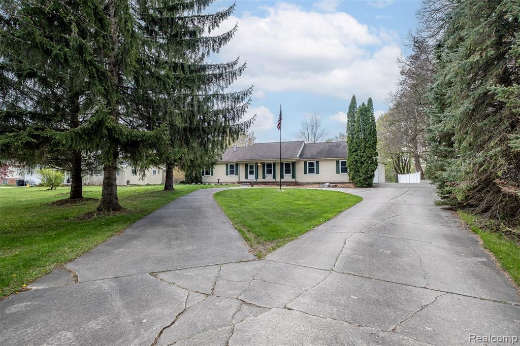 9416 S State Road, Goodrich Vlg, MI — Photo 59