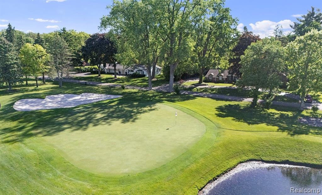 6121 Golfview Drive, Bloomfield Hills, MI 48301 — Photo 36