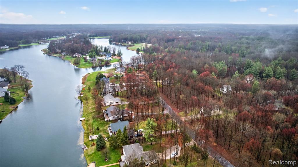 8908 Longview Drive, Stanwood, MI 49346 — Photo 11
