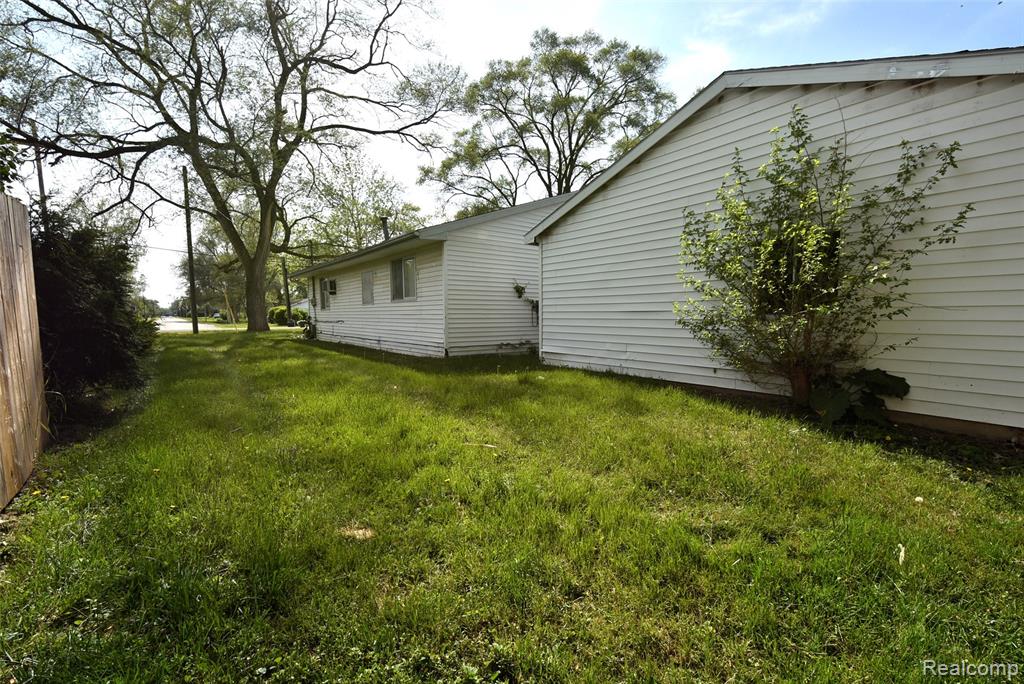 580 Sherman Road, Saginaw, MI 48604 — Photo 24