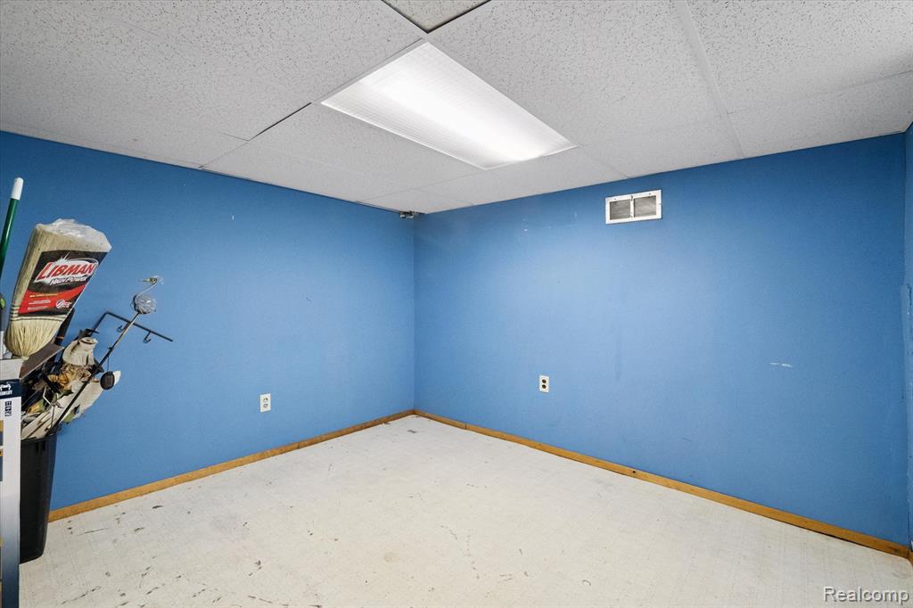 3047 Cumberland Road, Berkley, MI 48072 — Photo 25