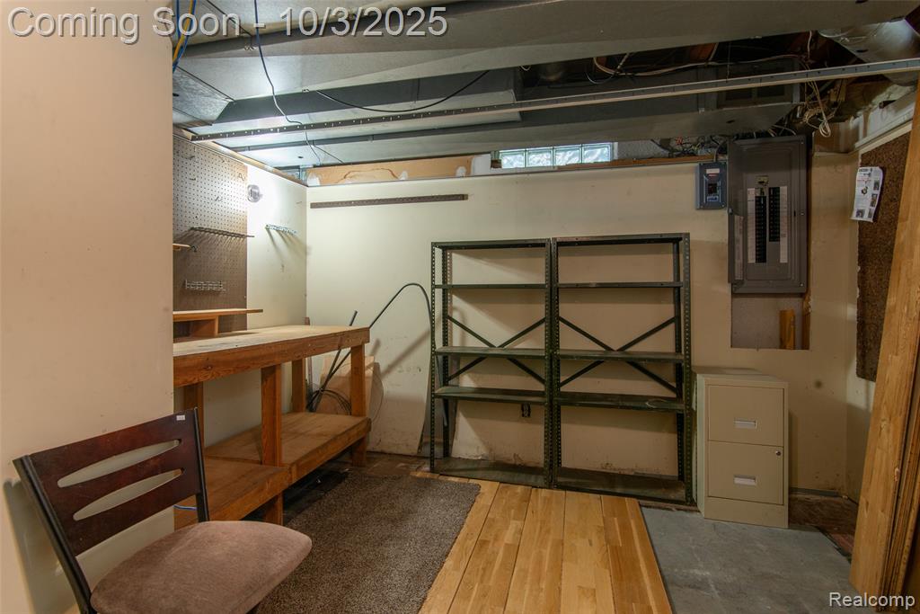 5130 Lake Bluff Rd, West Bloomfield, MI 48323 — Photo 30