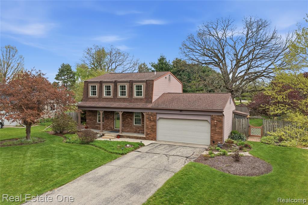 10385 Elizabeth Street, Pinckney, MI 48169 — Photo 2