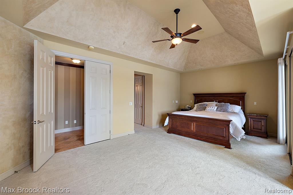6340 Lakeshore Street, West Bloomfield, MI 48323 — Photo 22