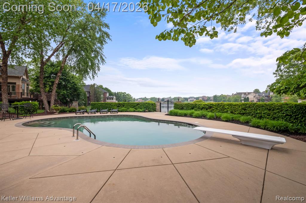 10993 Stoney Point Drive, South Lyon, MI, 48178