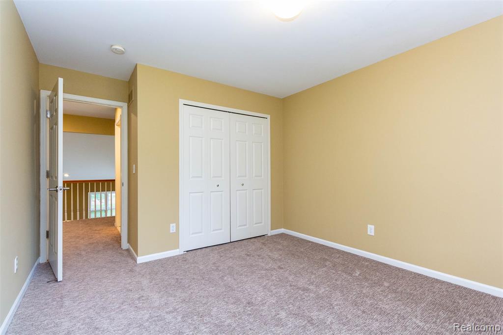 878 Dakota, Rochester Hills, MI 48307 — Photo 30