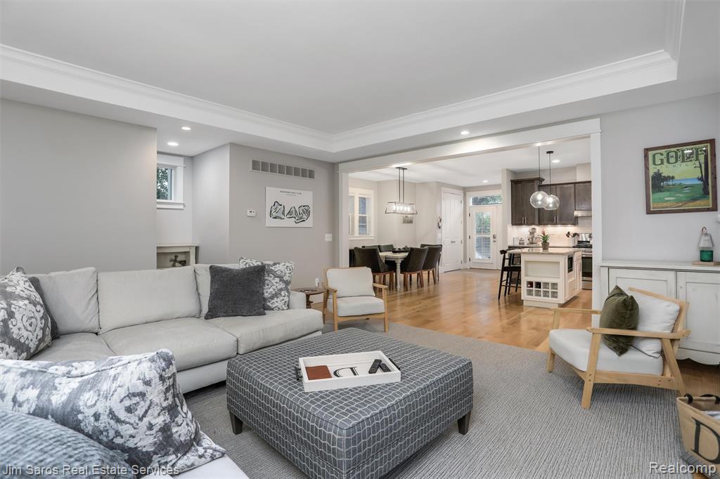 406 N Altadena Avenue, Royal Oak, MI 48067 — Photo 10