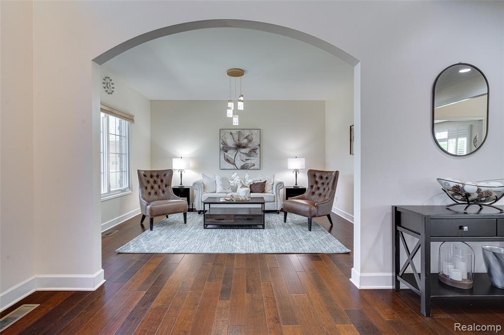 47576 VALENCIA Circle, Novi, MI — Photo 17