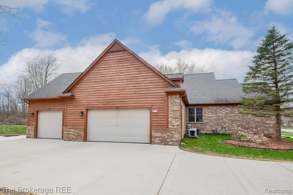 9055 N Island Drive, Flushing, MI 48433 — Photo 74