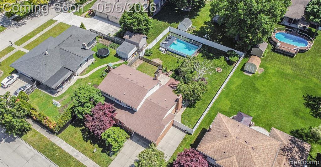 40270 Sara Rose Drive, Clinton Twp, MI 48038 — front exterior