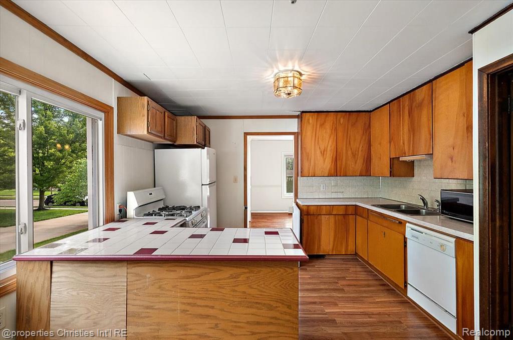735 Novi Street, Northville, MI 48167 — Photo 13