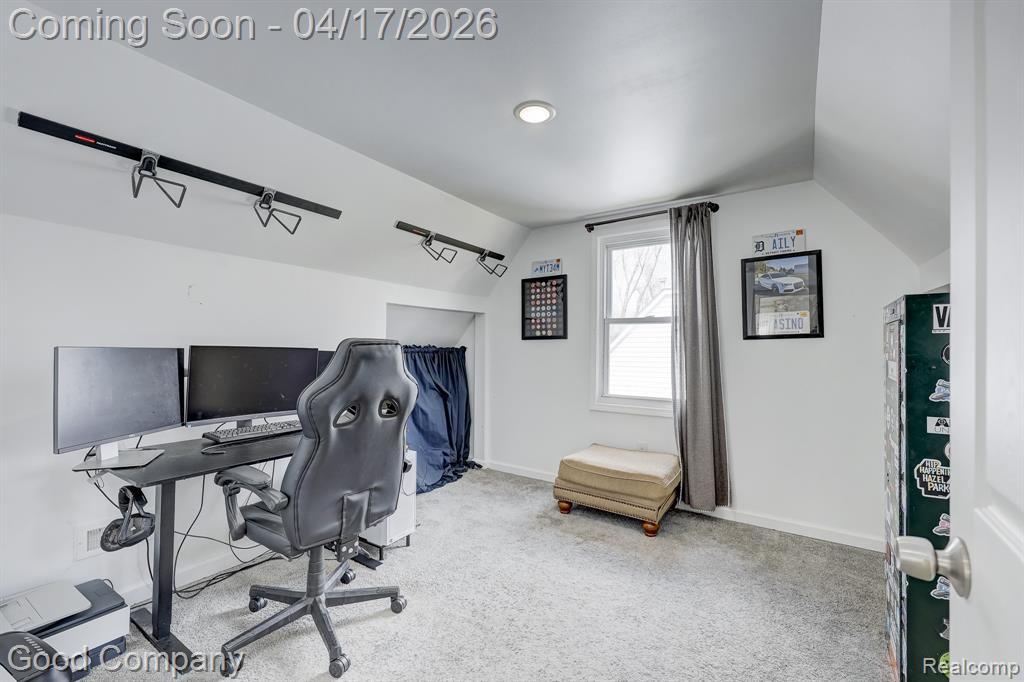 23067 Hazelwood Avenue, Hazel Park, MI 48030 — Photo 19