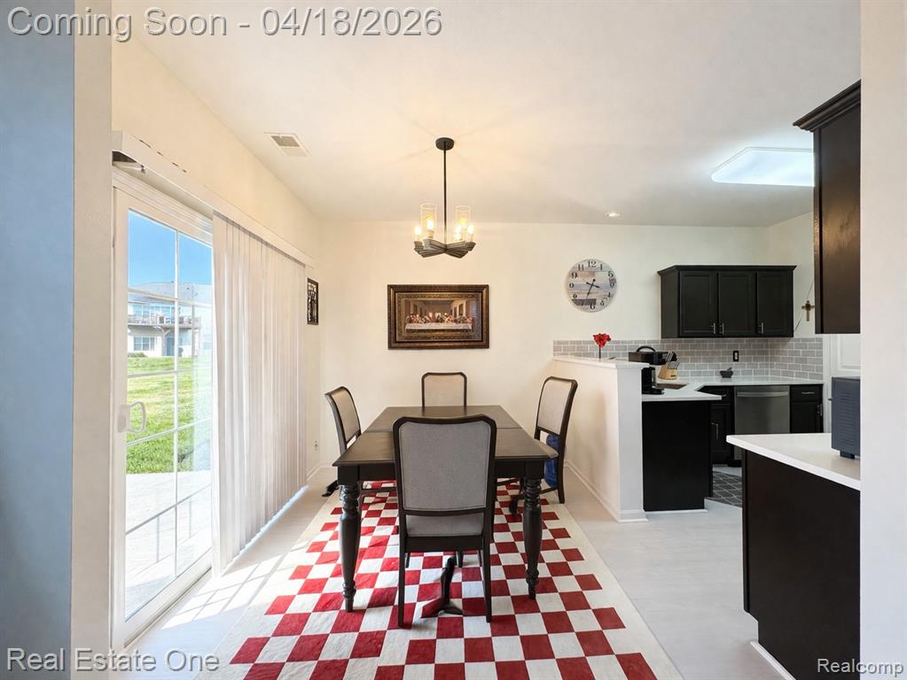 515 Dockside Circle, 28, Holly, MI 48442 — Photo 10