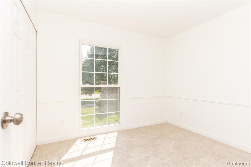 23793 STONEHENGE, Novi, MI — Photo 25