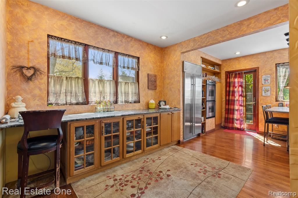 939 S HIGHLAND Street, Dearborn, MI 48124 — Photo 12
