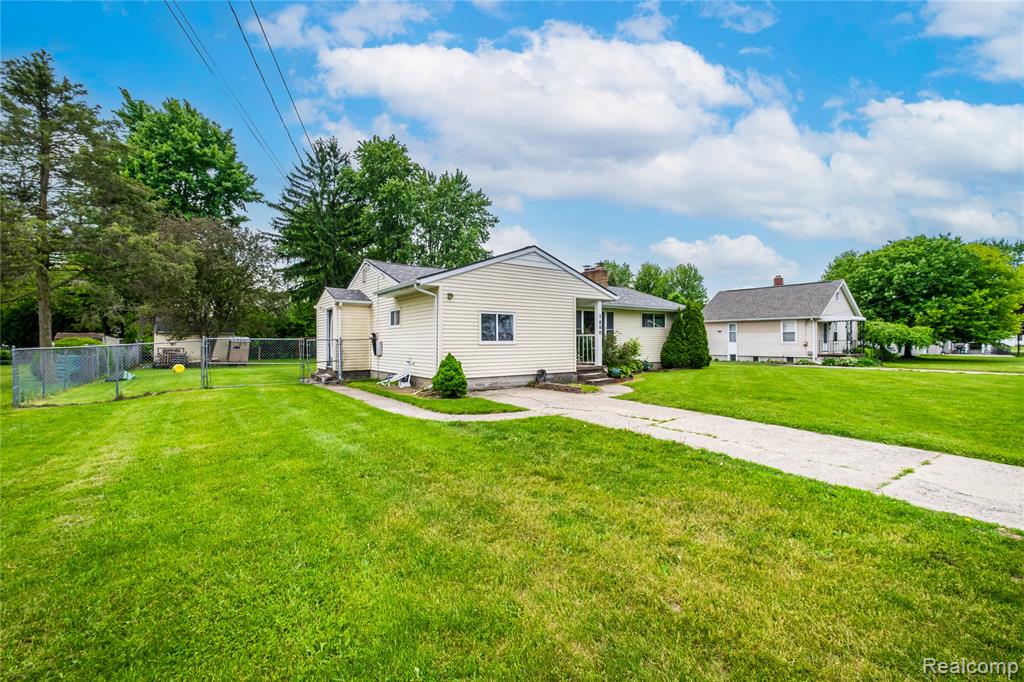 7800 Maple Street, Birch Run, MI 48415 — Photo 21