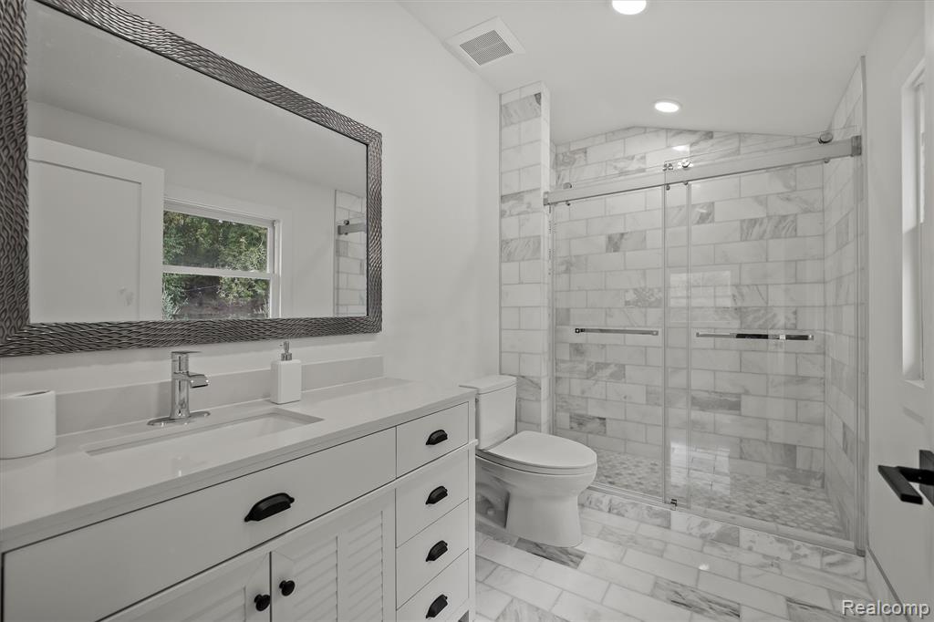 4535 Grindley Court, Bloomfield Hills, MI 48302 — Photo 22